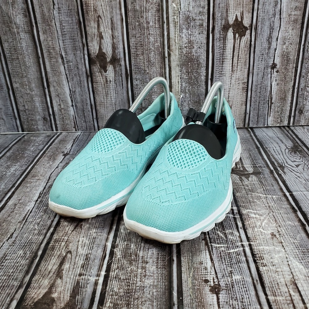 Skechers Women's Go Walk 2 Slip On Casual Comfort Shoes 13595 Mint Size 9